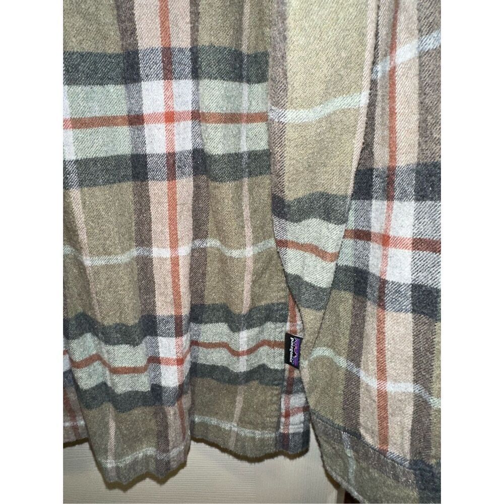 Patagonia Worn Wear Men's Large Long-Sleeved Organic Cotton Midweight Fjord Flan - Picture 3 of 7
